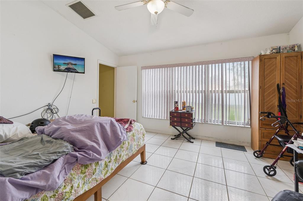 11340 Calgary Circle Tampa, FL 33624 - Photo 12 of 24