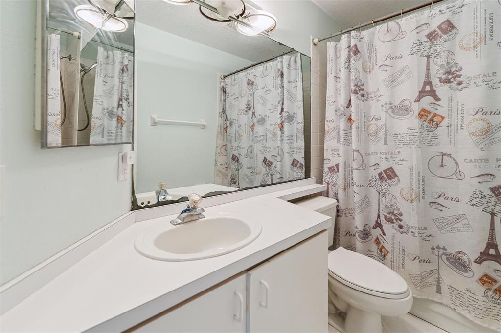 11340 Calgary Circle Tampa, FL 33624 - Photo 15 of 24