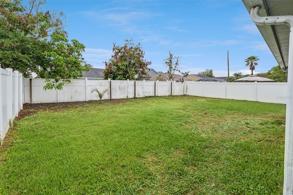 11340 Calgary Circle Tampa, FL 33624 - Photo 18 of 24