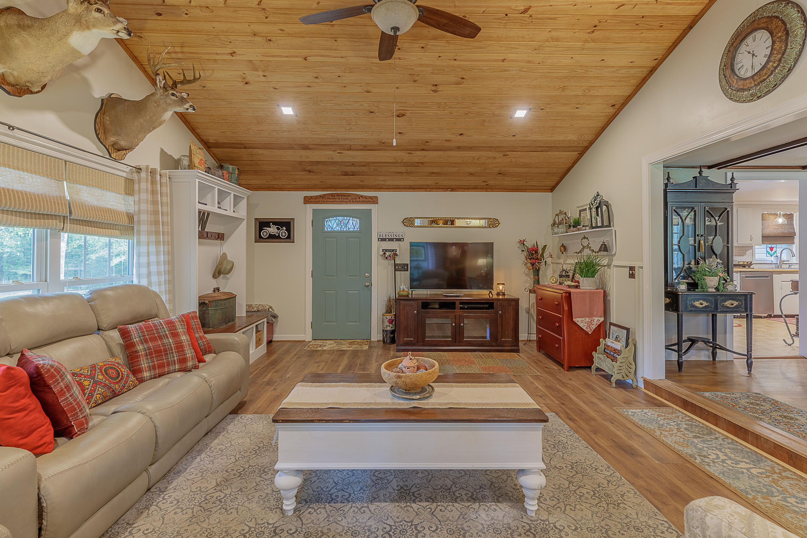 71 McCarter Road LaFayette, GA 30728 - Photo 20 of 53 Cathedral Ceiling