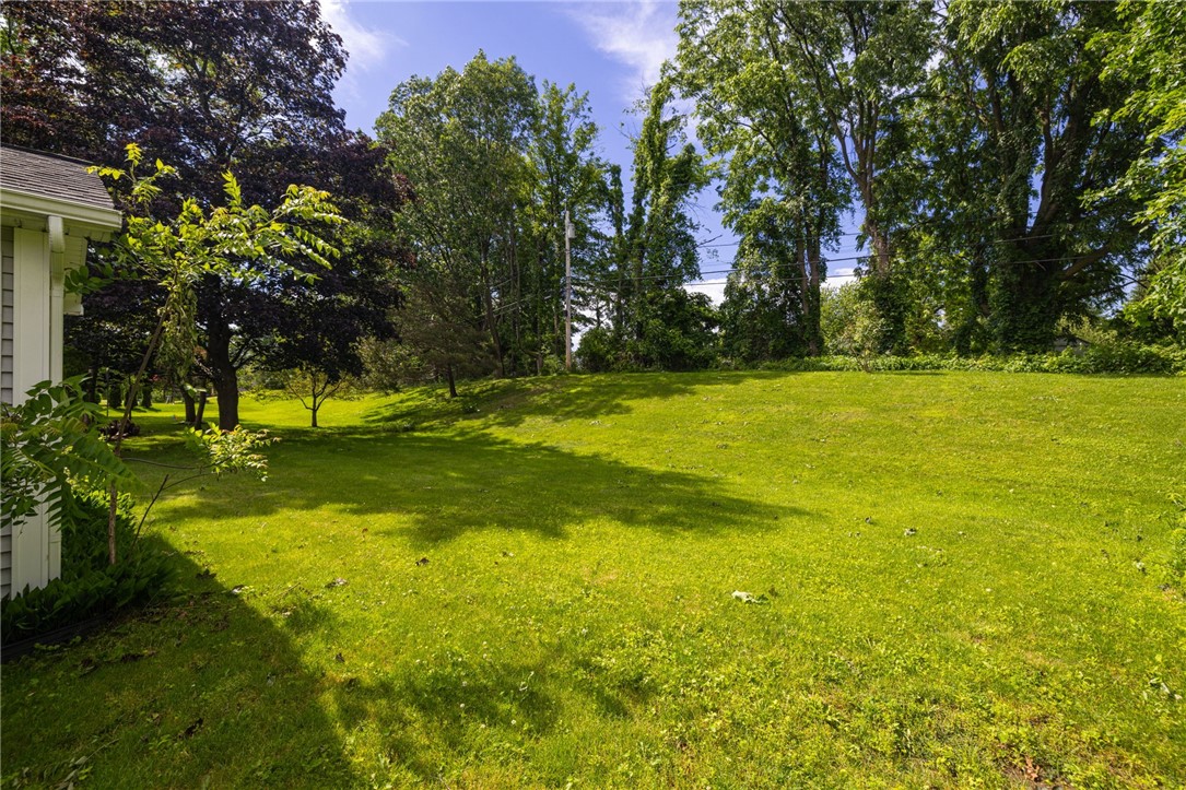 37 Heatherwood Road Perinton, NY 14450 - Photo 40 of 42