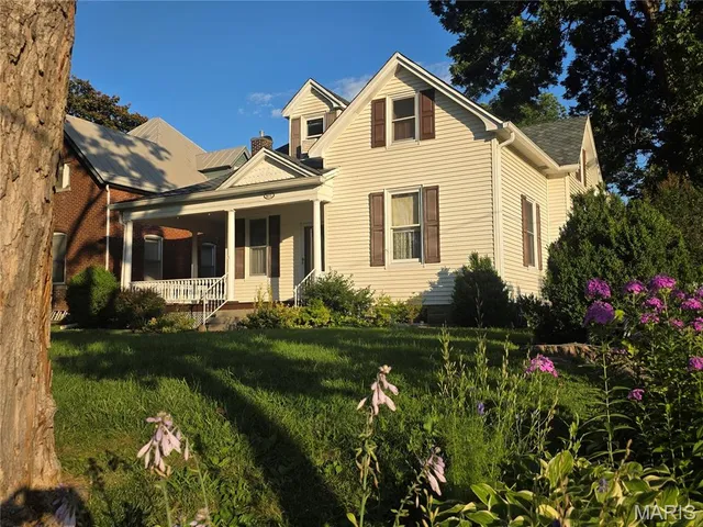 $314,900 | 672 Jefferson Street, Ste. Genevieve, MO 63670