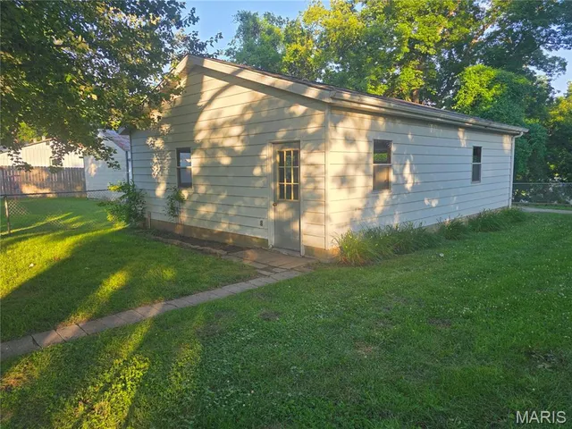 $314,900 | 672 Jefferson Street, Ste. Genevieve, MO 63670