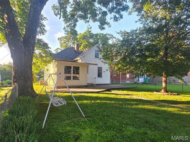 $314,900 | 672 Jefferson Street, Ste. Genevieve, MO 63670
