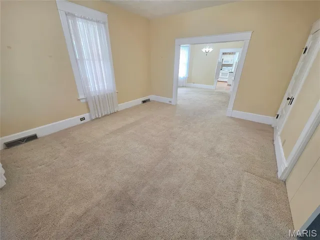 $314,900 | 672 Jefferson Street, Ste. Genevieve, MO 63670