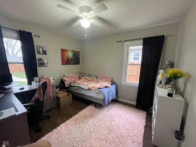 $1,800 | 924 Main Street, Beech Grove, IN 46107