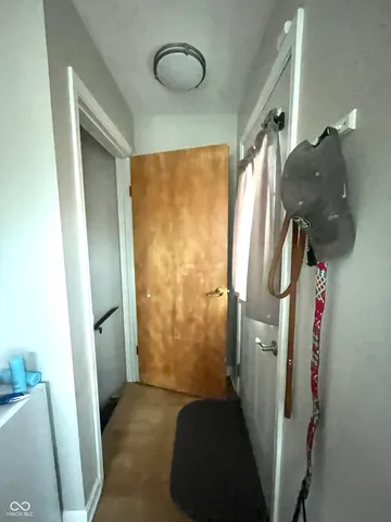 $1,800 | 924 Main Street, Beech Grove, IN 46107