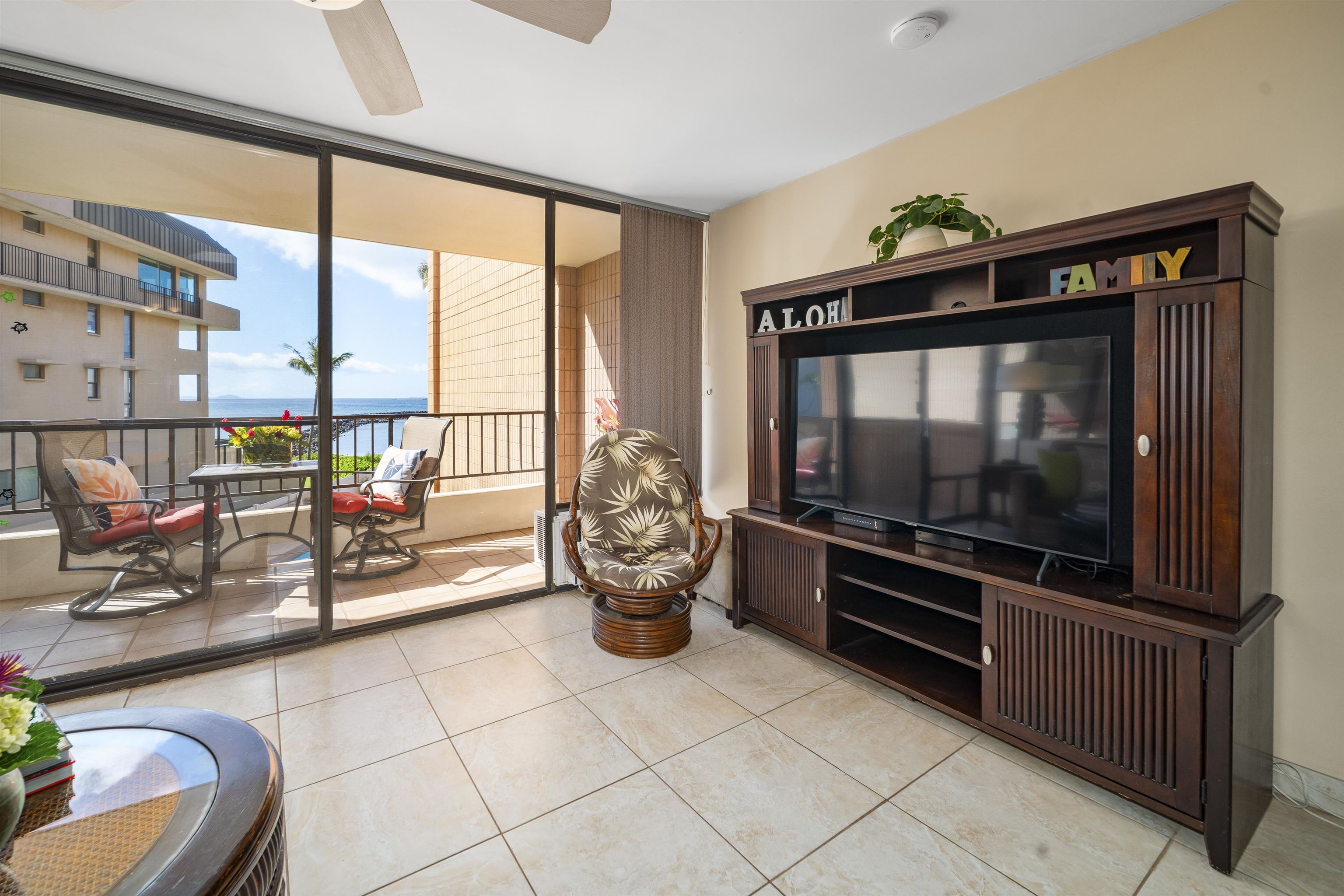 30 Hauoli Street, Unit 202 Wailuku, HI 96793 - Photo 11 of 50