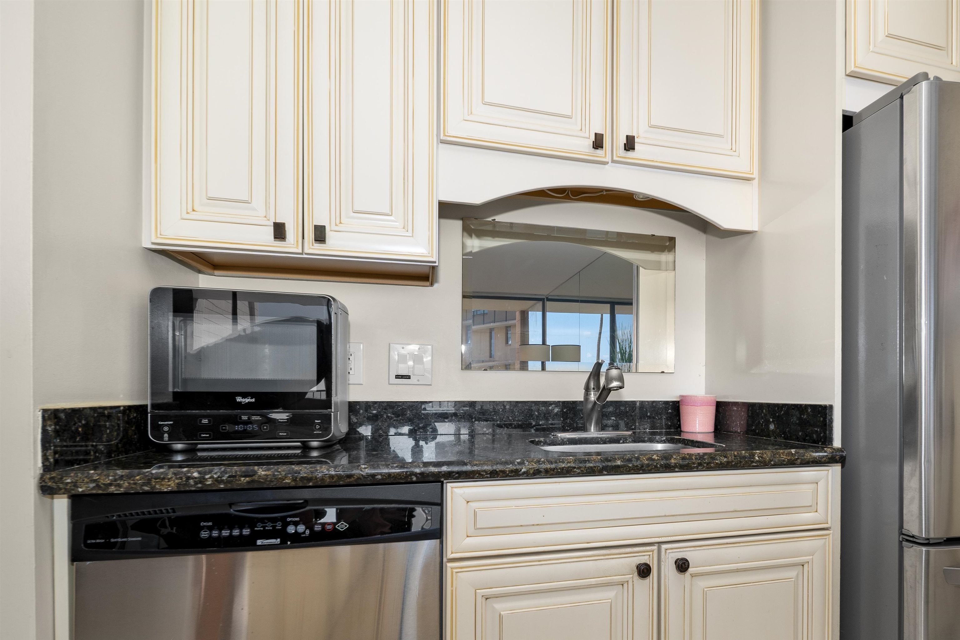 30 Hauoli Street, Unit 202 Wailuku, HI 96793 - Photo 17 of 50