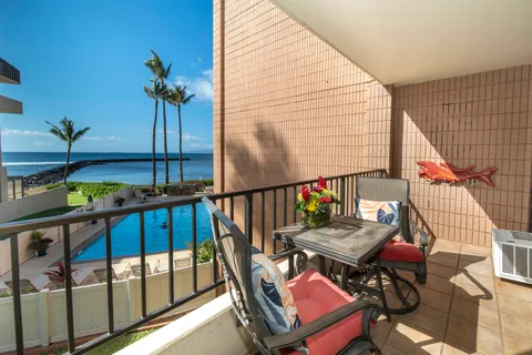 $315,000 | 30 Hauoli Street, Unit 202, Wailuku, HI 96793