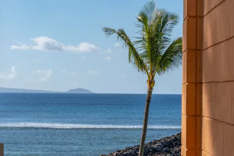 $315,000 | 30 Hauoli Street, Unit 202, Wailuku, HI 96793