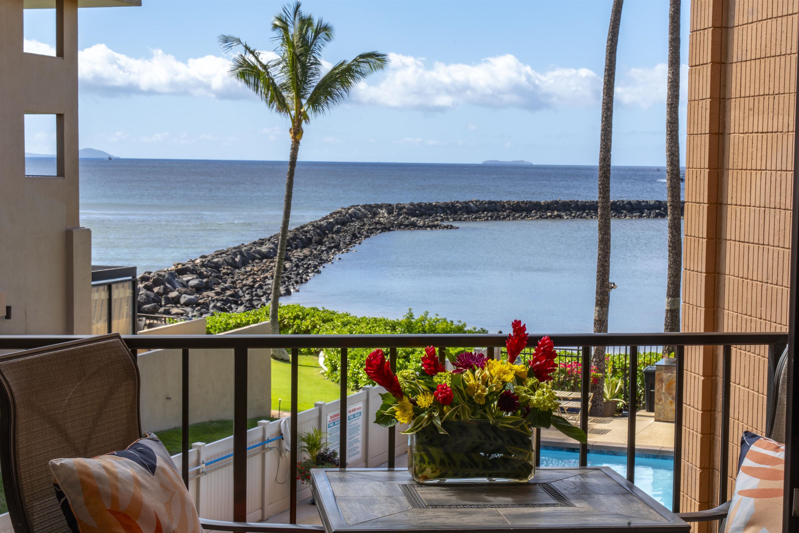 30 Hauoli Street, Unit 202 Wailuku, HI 96793 - Photo 3 of 50