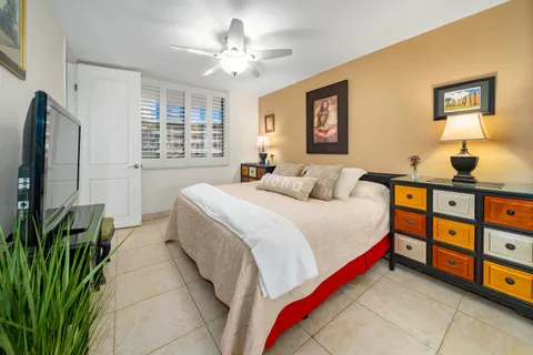 $315,000 | 30 Hauoli Street, Unit 202, Wailuku, HI 96793