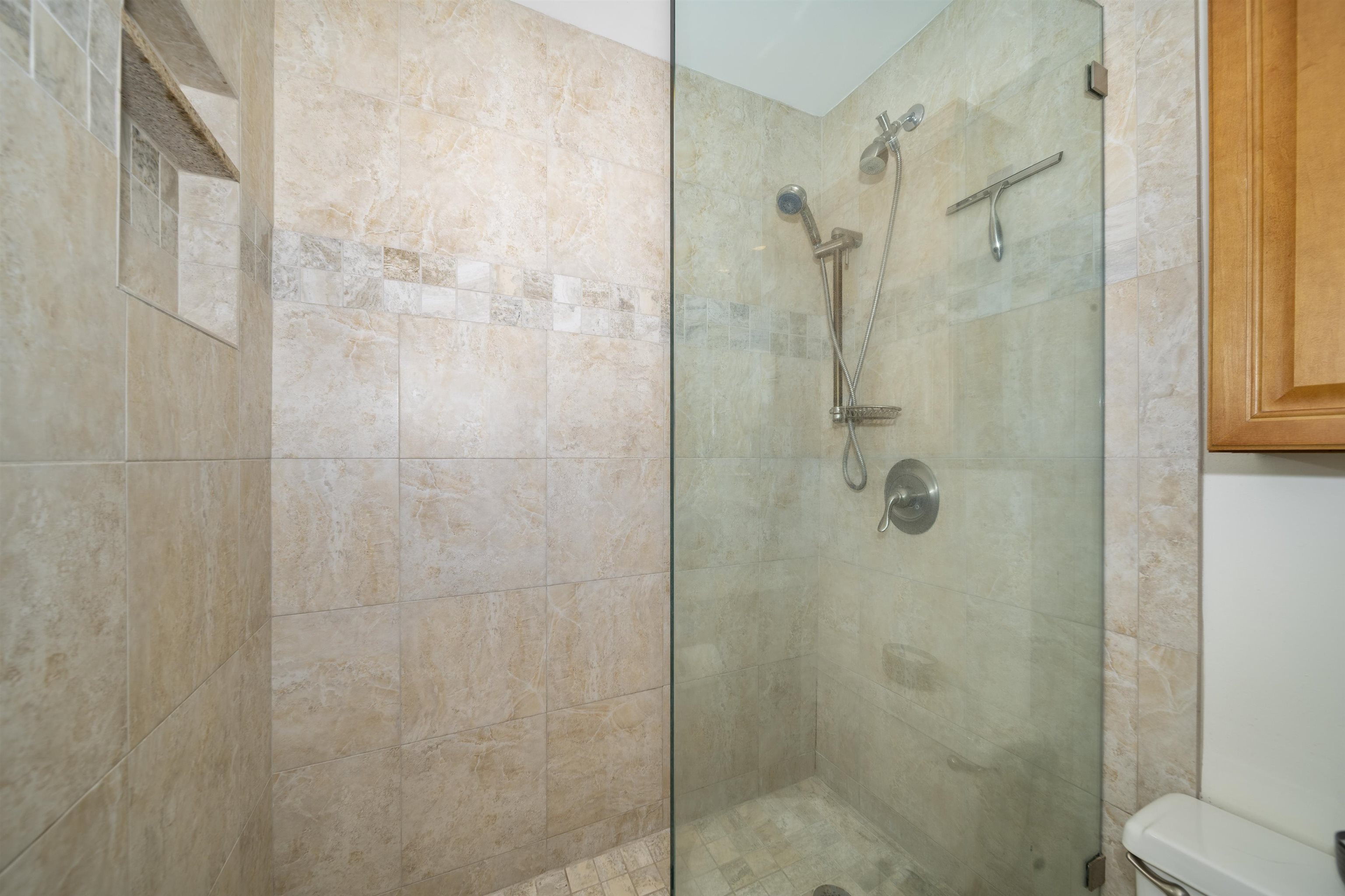 30 Hauoli Street, Unit 202 Wailuku, HI 96793 - Photo 39 of 50