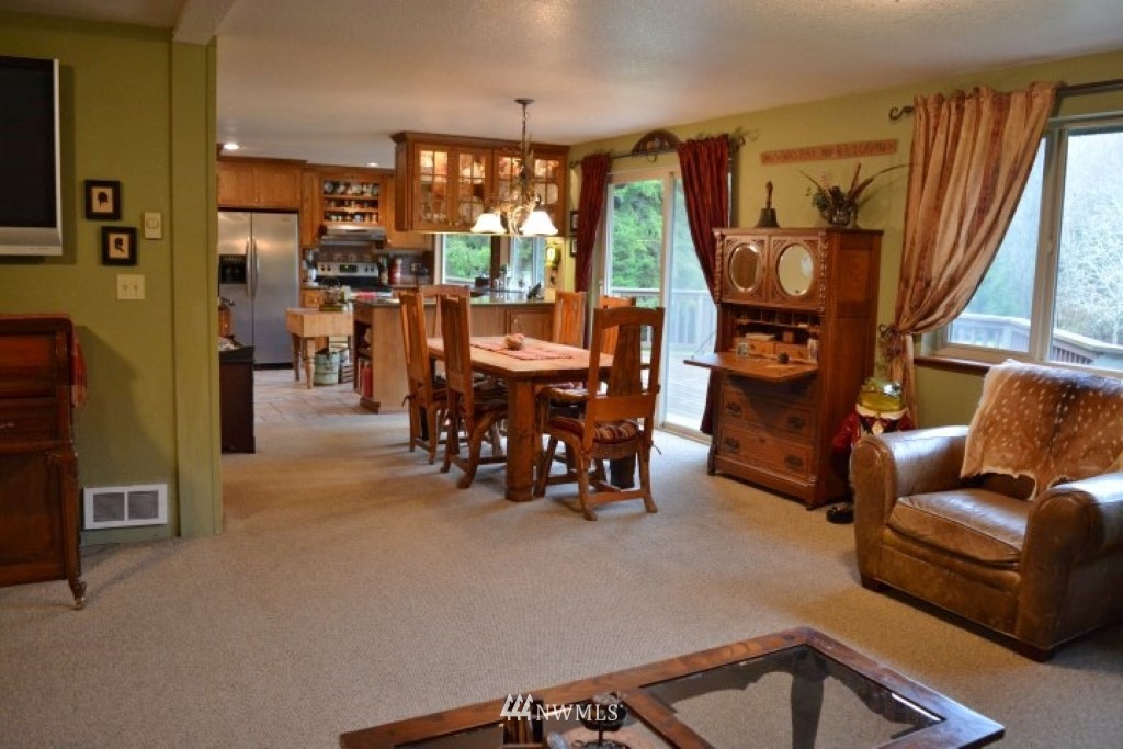 1685 North Fork Road Chehalis, WA 98532 - Photo 4 of 23