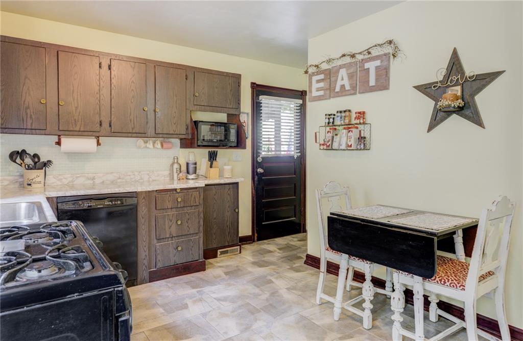 1812 Brodhead Road Aliquippa, PA 15001 - Photo 6 of 22 Gallery Image 6