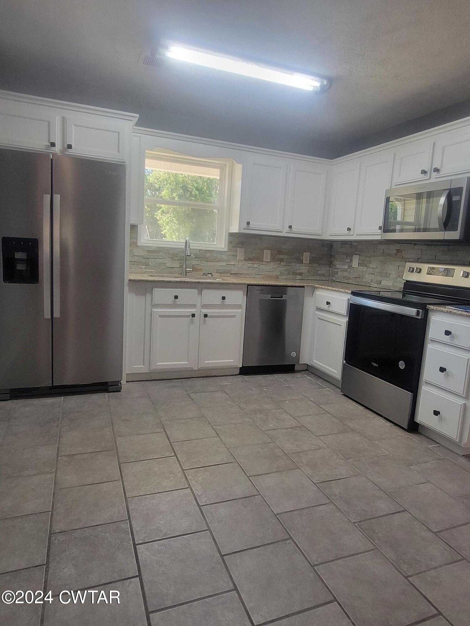 102 Turtle Creek Road Lexington, TN 38351 - Photo 2 of 8 20240820_135930
