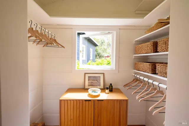 $1,650,000 | 10 Park Avenue, Bolinas, CA 94924