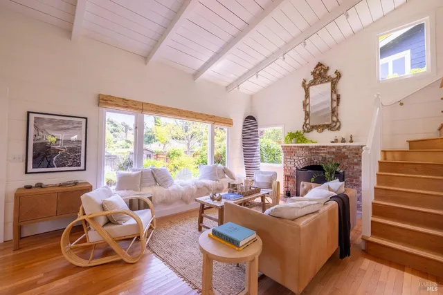 $1,650,000 | 10 Park Avenue, Bolinas, CA 94924