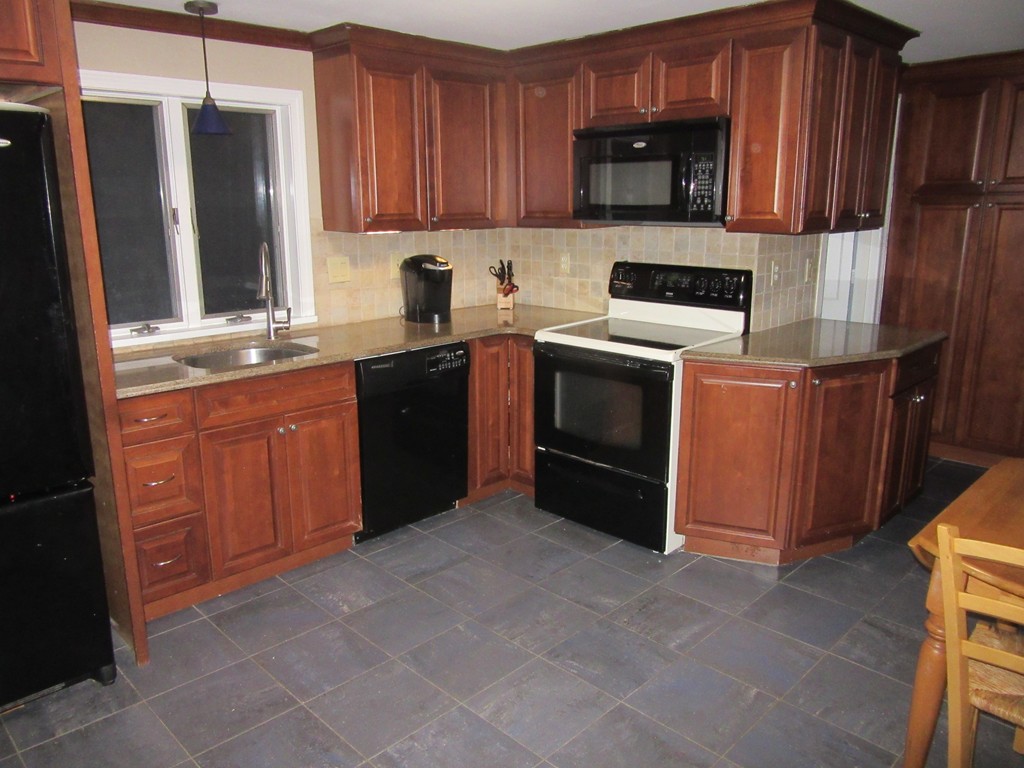 28 Emerson Road Needham, MA 02492 - Photo 7 of 22
