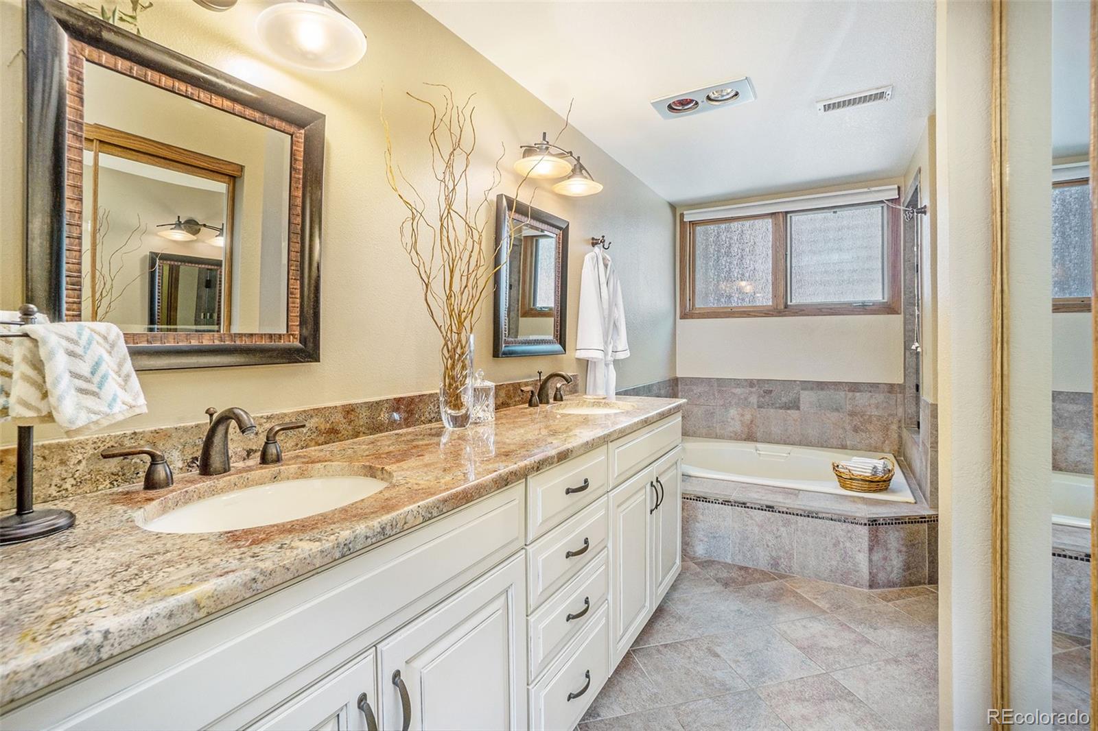 694 Ridgeside Drive Golden, CO 80401 - Photo 16 of 24 Gallery Image 16