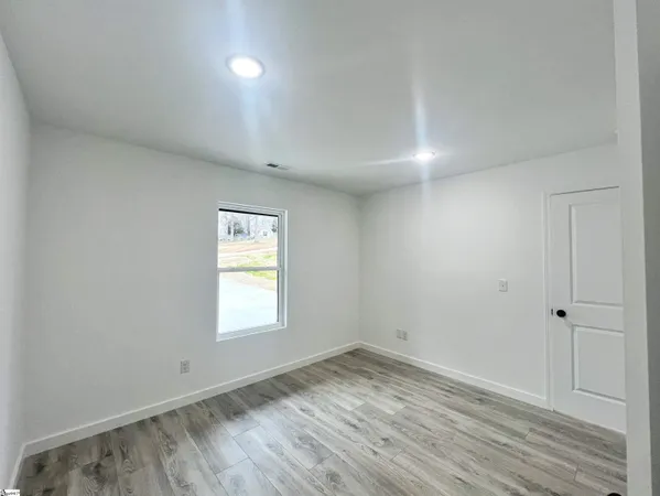 $399,990 | 285-287 Scenic Avenue, Campobello, SC 29322