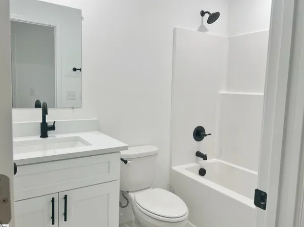 $399,990 | 285-287 Scenic Avenue, Campobello, SC 29322