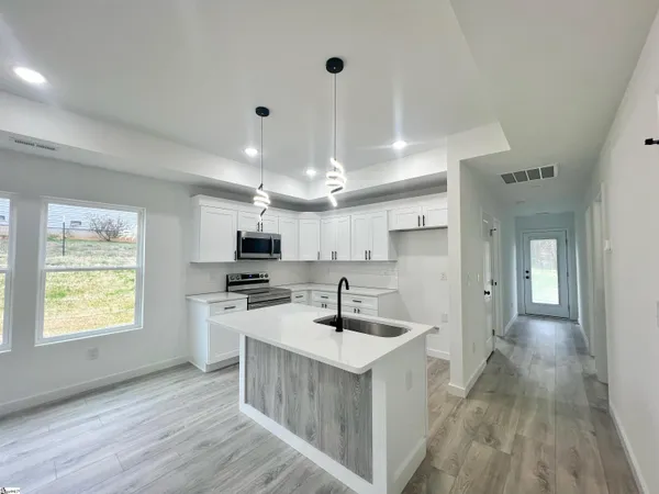 $399,990 | 285-287 Scenic Avenue, Campobello, SC 29322