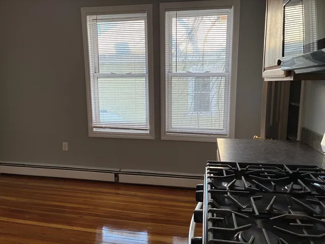 $2,300 | 129 South Elm Street, Unit 2R, Haverhill, MA 01835