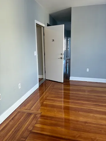 $2,300 | 129 South Elm Street, Unit 2R, Haverhill, MA 01835