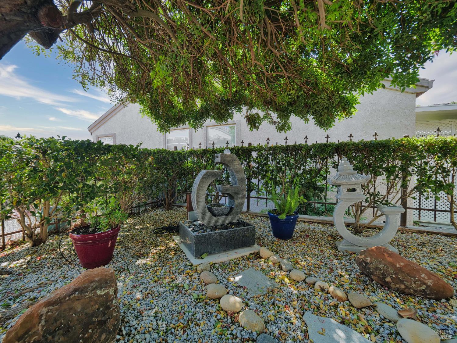 659 Pinehurst Drive, Unit CA Rio Vista, CA 94571 - Photo 27 of 40 a view of a terrace with chairs and potted plants