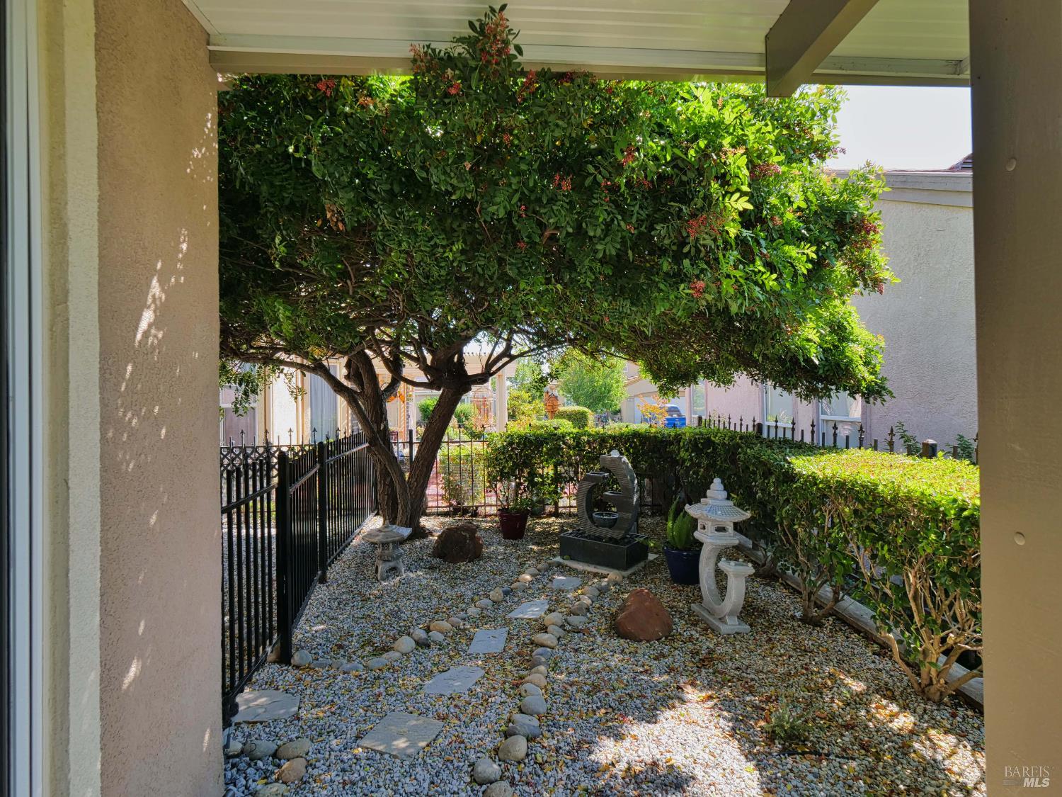 659 Pinehurst Drive, Unit CA Rio Vista, CA 94571 - Photo 28 of 40 a view of a backyard with garden