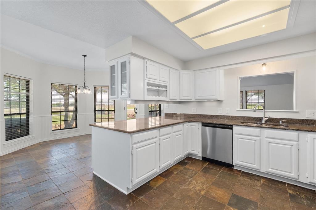 1105 East Highland Road Oak Leaf, TX 75154 - Photo 19 of 40
