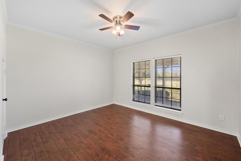 1105 East Highland Road Oak Leaf, TX 75154 - Photo 30 of 40