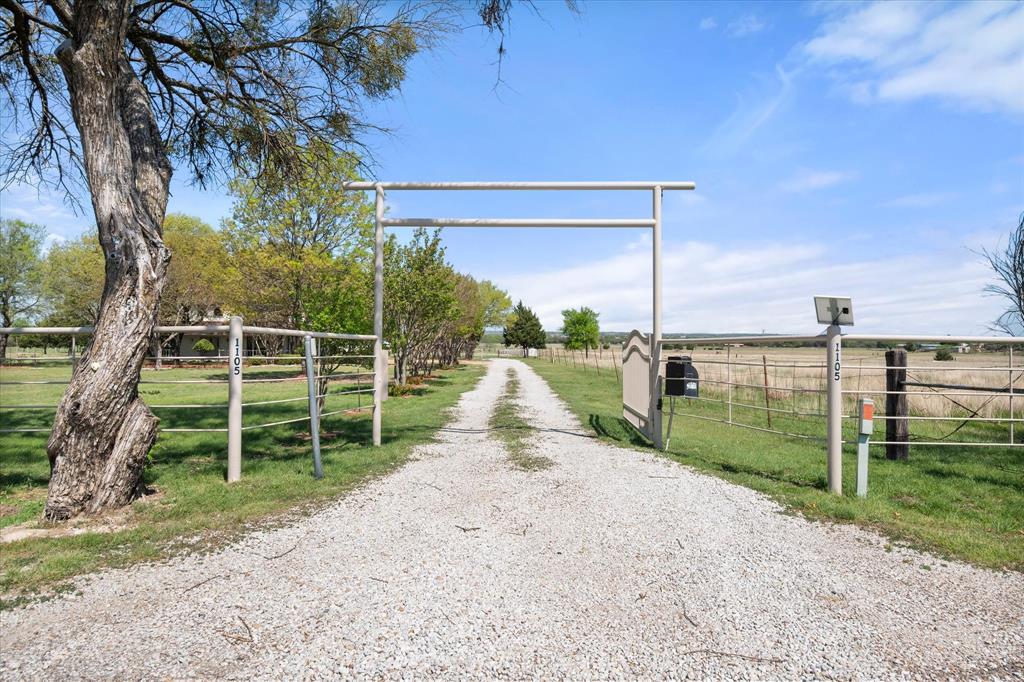 1105 East Highland Road Oak Leaf, TX 75154 - Photo 36 of 40