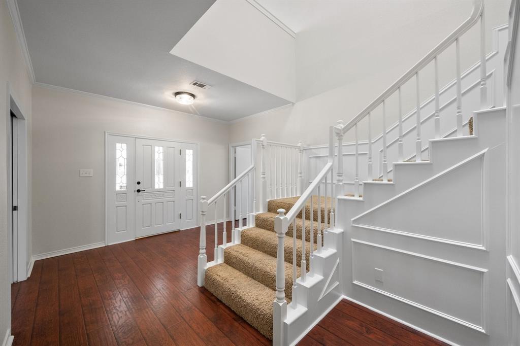 1105 East Highland Road Oak Leaf, TX 75154 - Photo 7 of 40