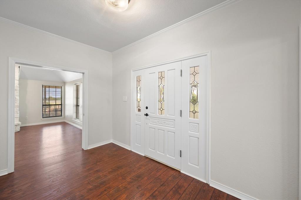 1105 East Highland Road Oak Leaf, TX 75154 - Photo 9 of 40