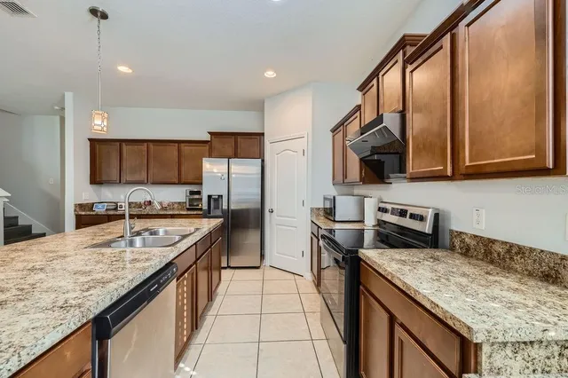 $575,000 | 15707 Signature Drive, Winter Garden, FL 34787