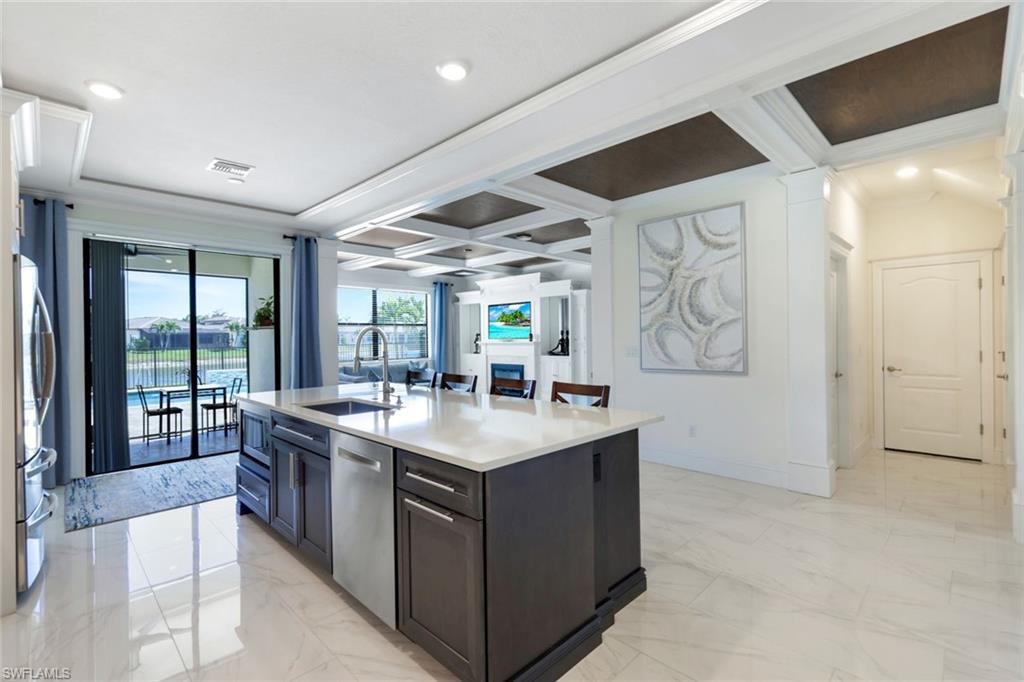 9250 Shadow Oak Lane Naples, FL 34120 - Photo 8 of 47