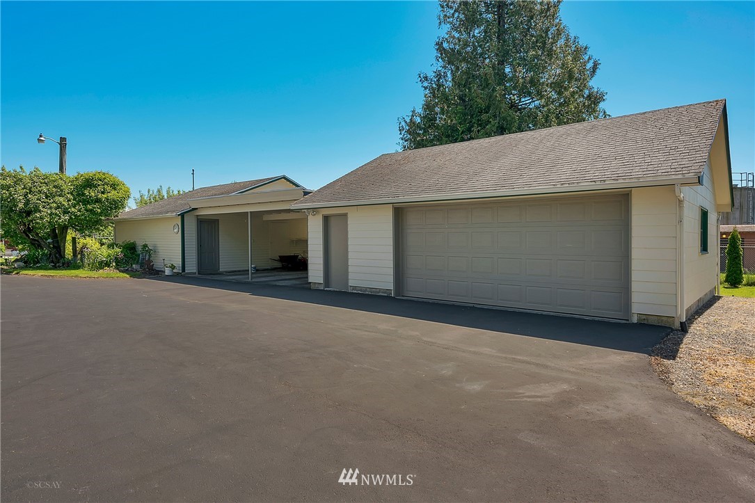 2889 Aldergrove Road Ferndale, WA 98248 - Photo 9 of 25