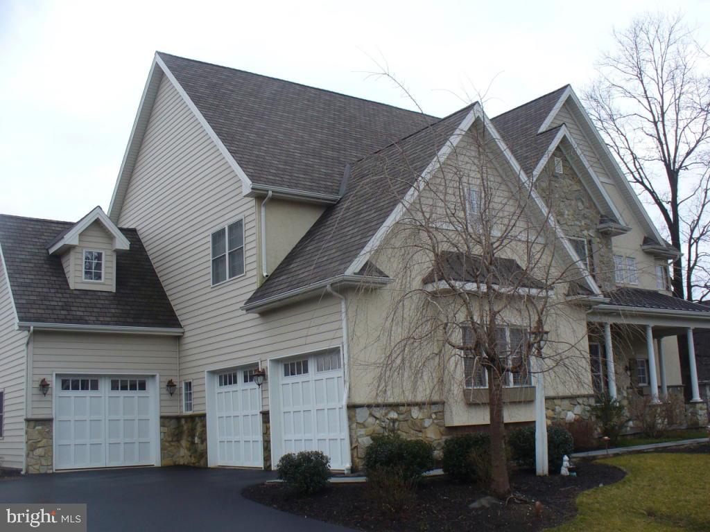 514 Wheatfield Drive Lititz, PA 17543 - Photo 2 of 47 Gallery Image 2