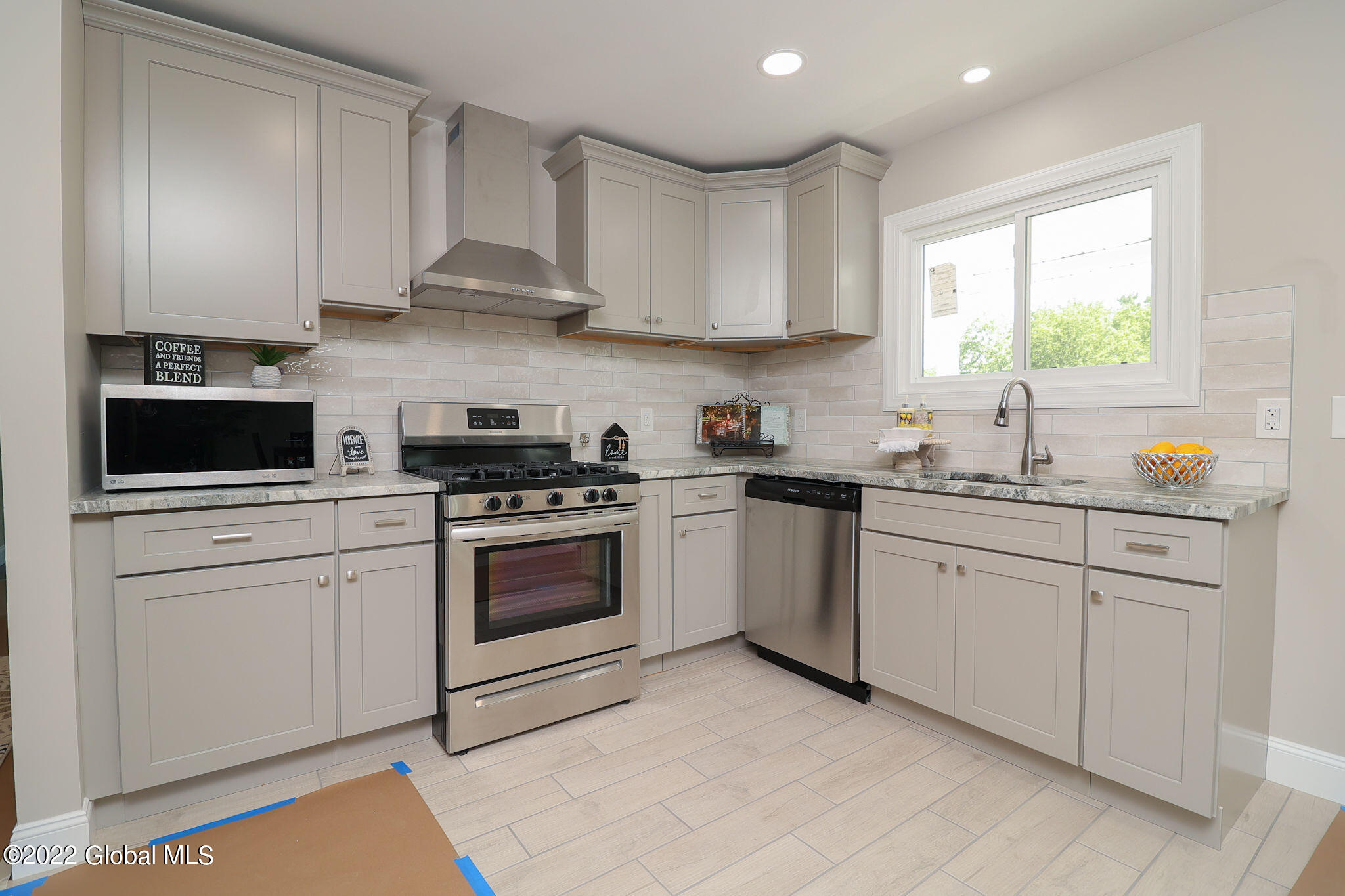 1225 Loudon Road Colonie, NY 12047 - Photo 17 of 36 1225NLR-17
