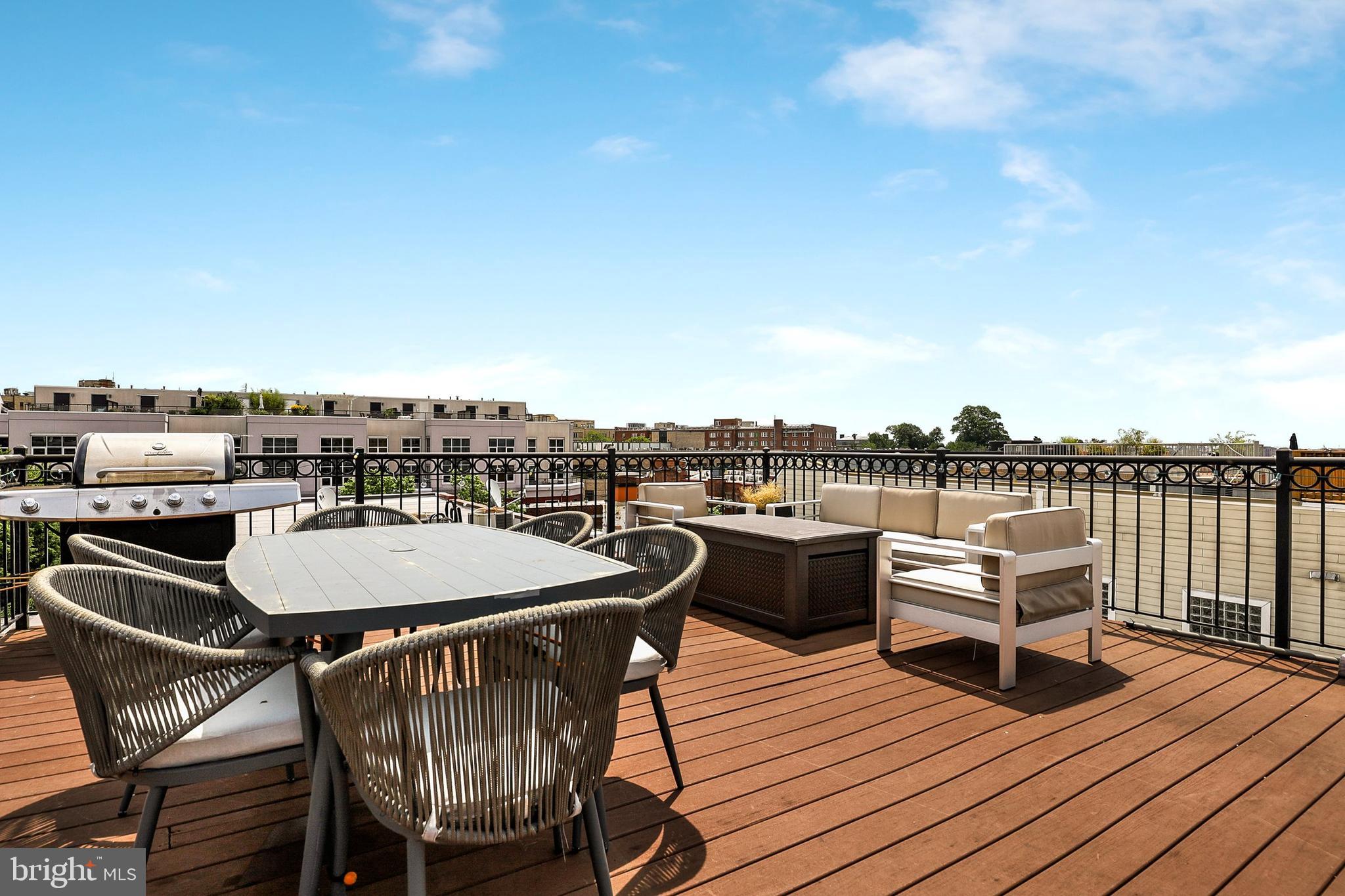 2456 Ontario Road Northwest, Unit 3 Washington, DC 20009 - Photo 28 of 41