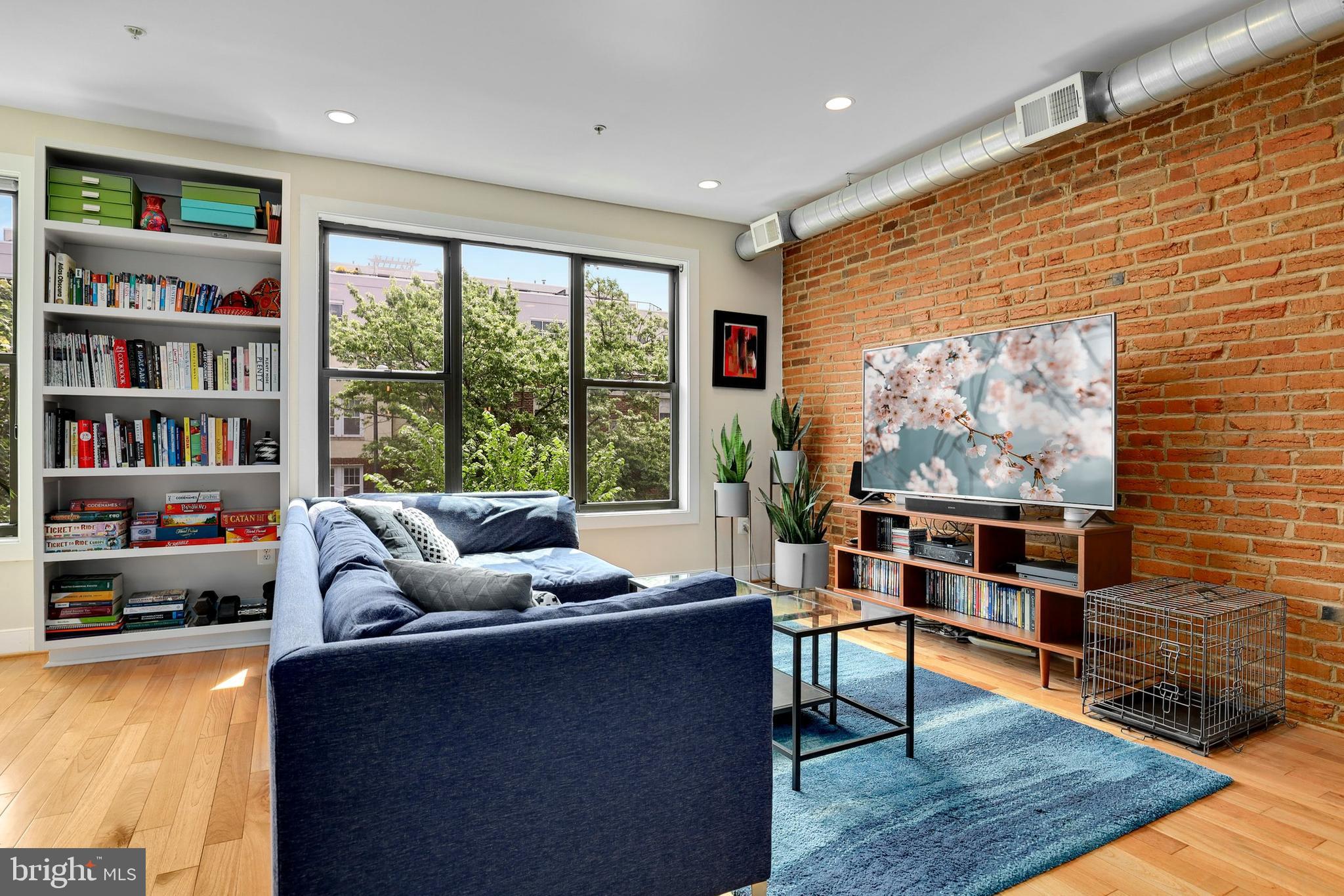 2456 Ontario Road Northwest, Unit 3 Washington, DC 20009 - Photo 4 of 41