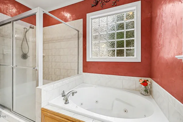 $775,000 | 100 Ferncroft Court, Cary, NC 27519
