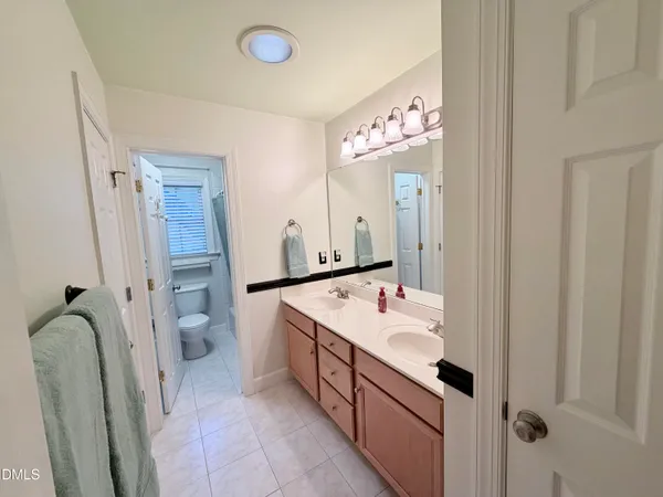 $775,000 | 100 Ferncroft Court, Cary, NC 27519