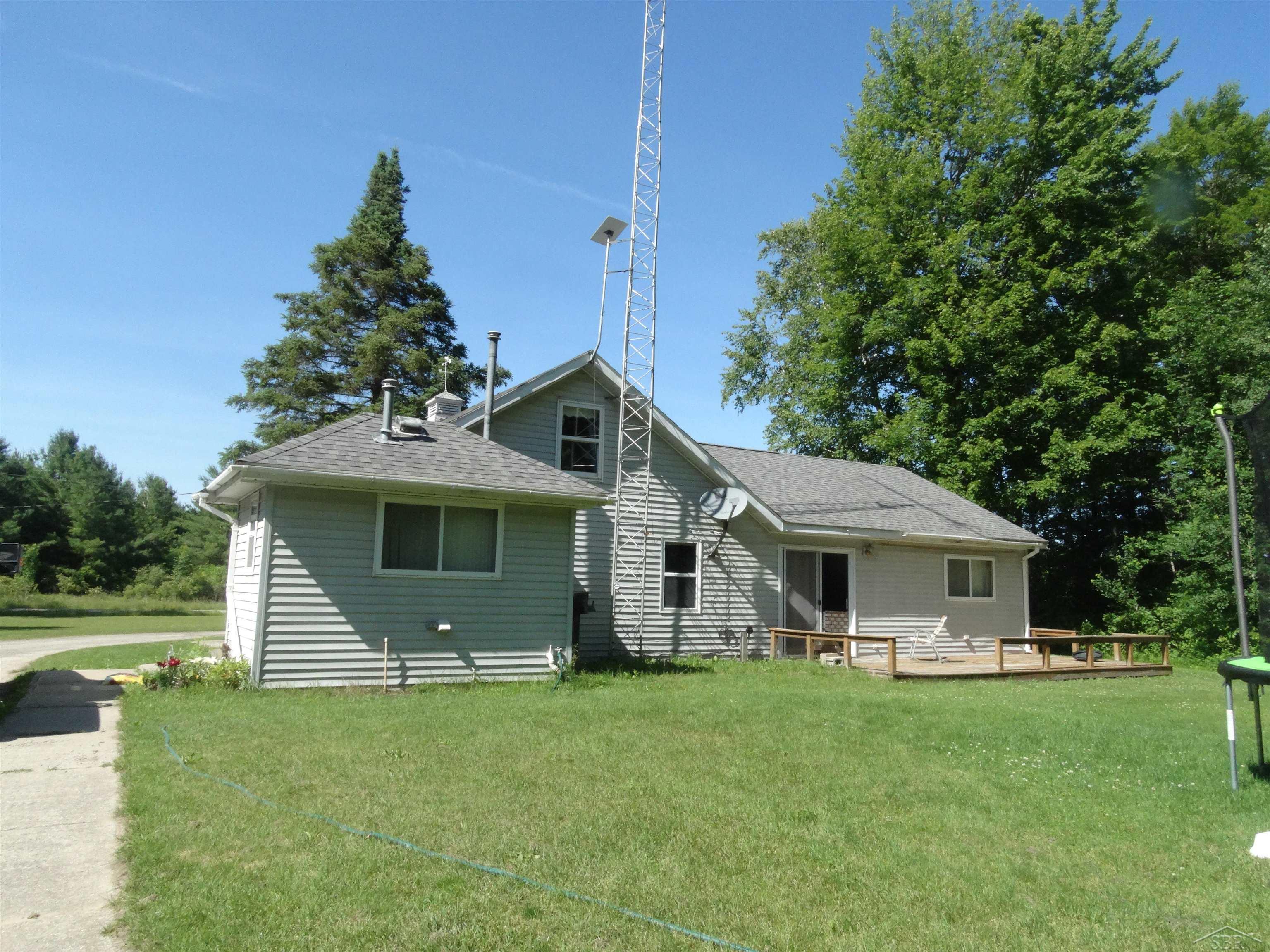 837 West Jose Road Omer, MI 48749 - Photo 2 of 20 50197678-08f79f06-7c59-49a8-89fe-2fa4889e4695.JPG