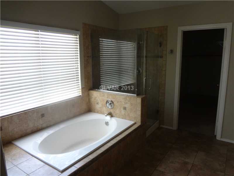 2638 Ridgewater Circle Henderson, NV 89074 - Photo 7 of 15 Master Bath/Spa.