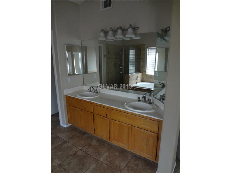 2638 Ridgewater Circle Henderson, NV 89074 - Photo 8 of 15 Master Bath/Spa.