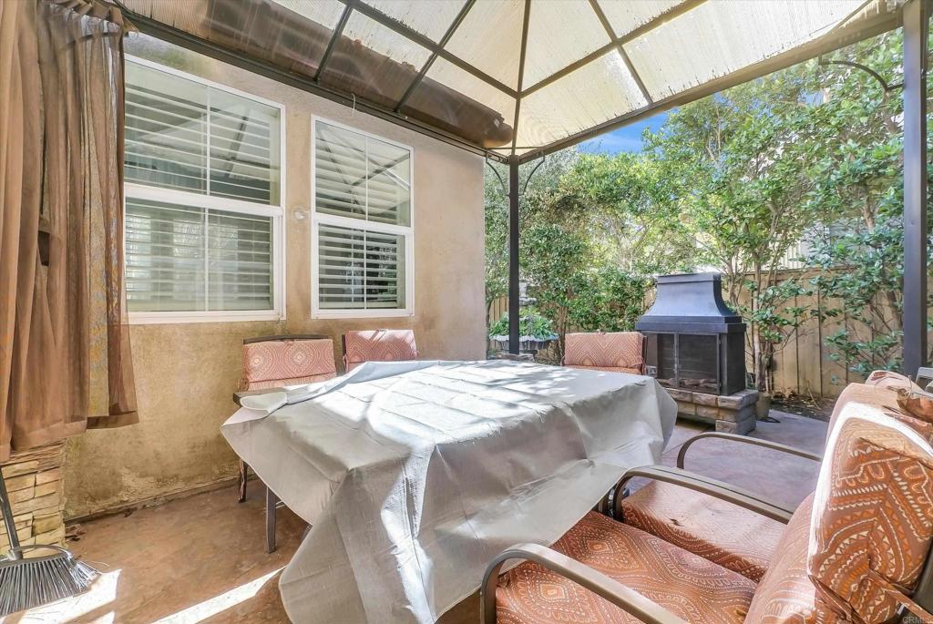 45418 Seagull Way Temecula, CA 92592 - Photo 26 of 31 a bed sitting in a bedroom next to a window